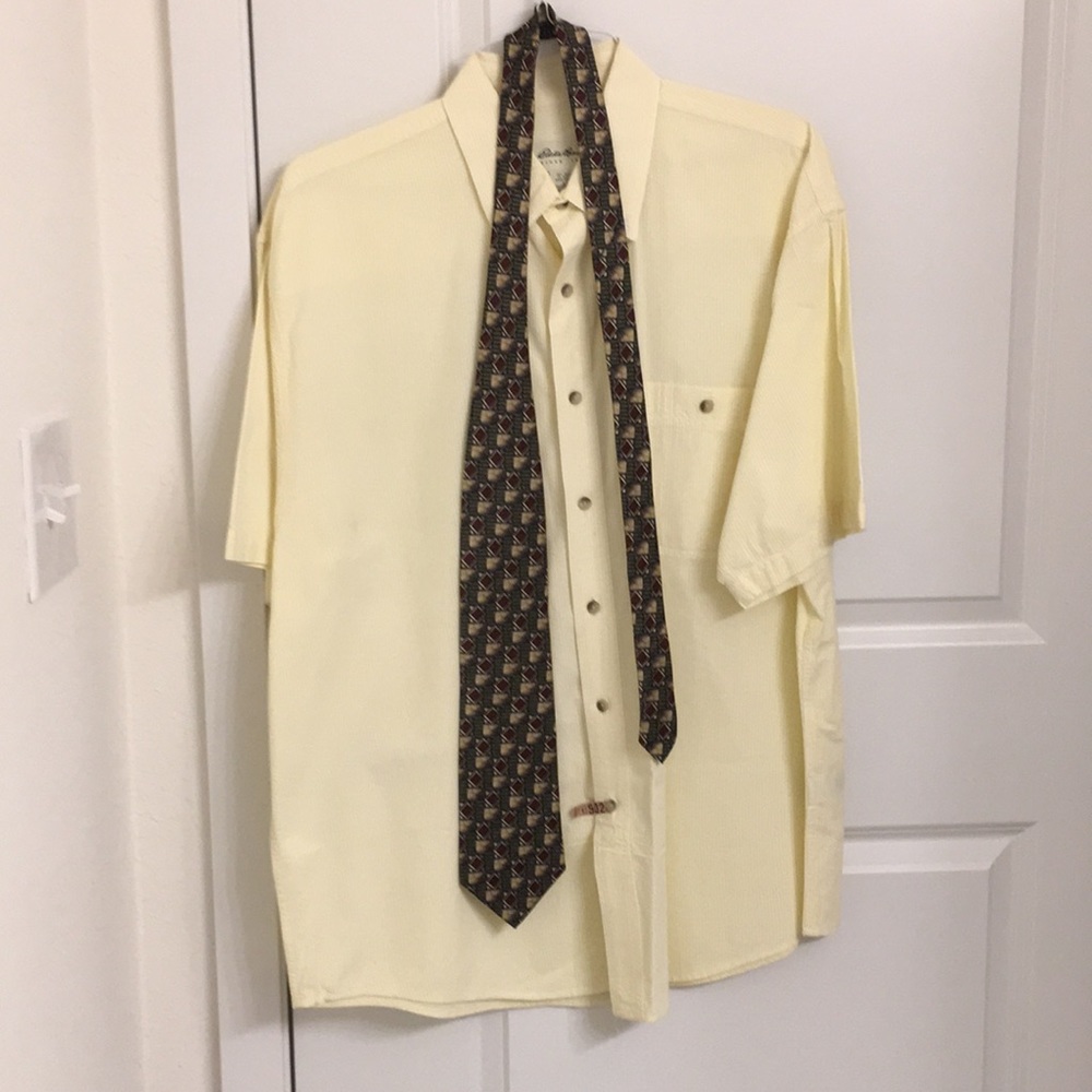 EDDIE BAUER SHORT SLEEVE SHIRT & TIE COMBO